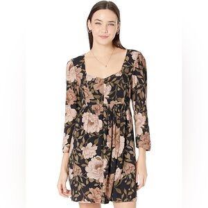 Saltwater LUXE 🪸 Floral 3/4 Sleeve Babydoll Dress